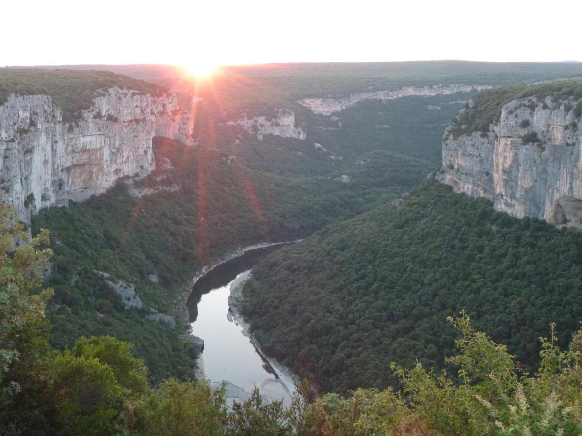 Gite Les Tilleuls Villa Saint-Montan Kültér fotó
